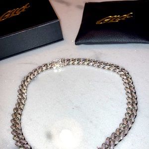 GLD Cuban link necklace